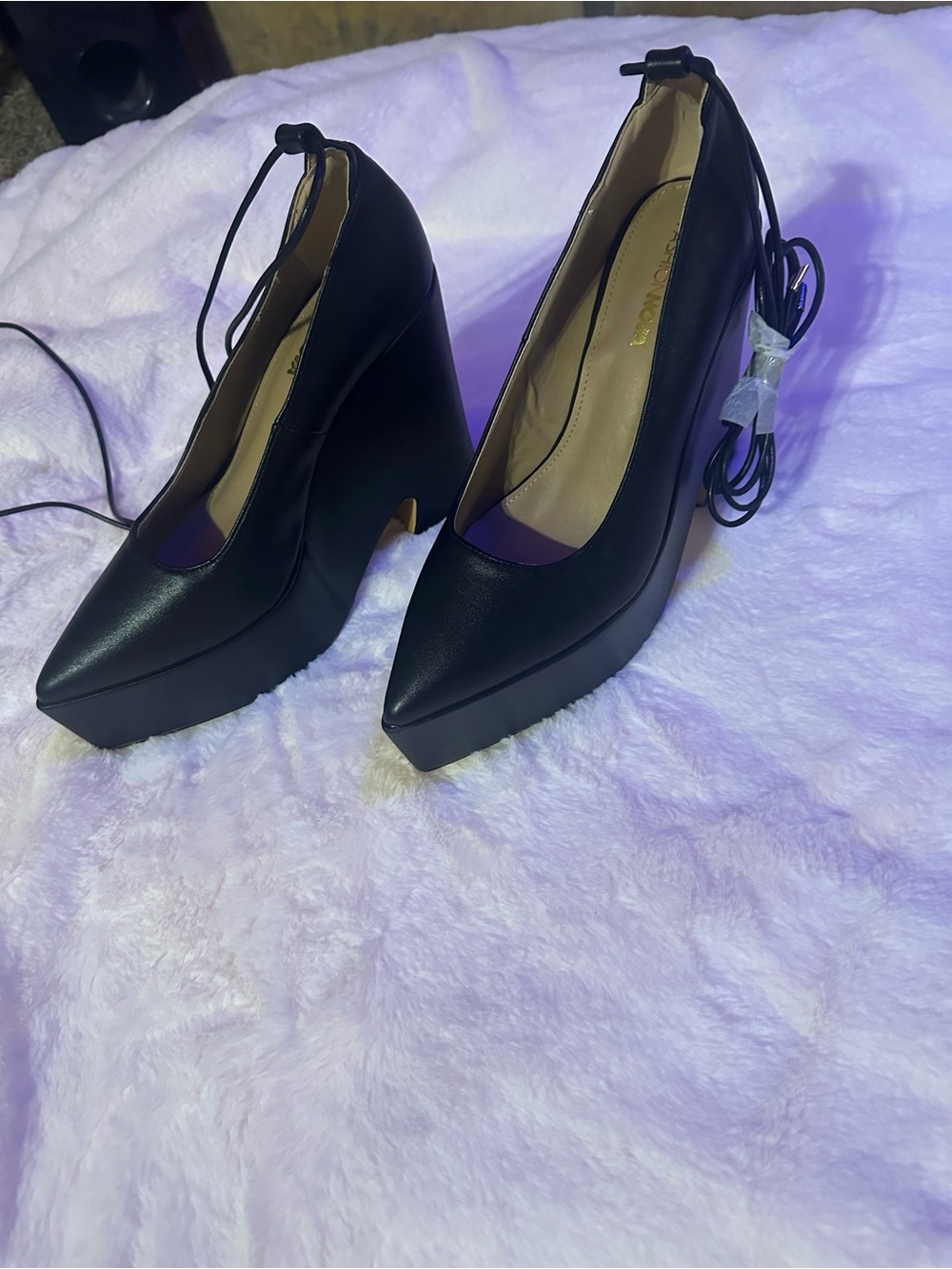Fashion Nova Black Platform Wedge Pumps - Picture 4 of 8